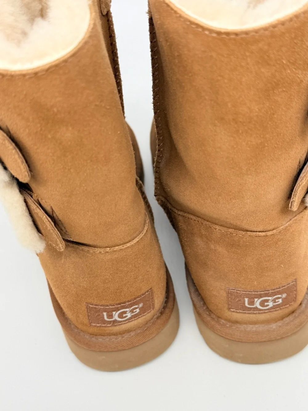 UGG Bailey Fluff Buckle Boot Size 8